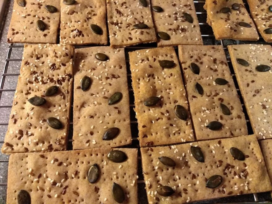 Bezlepkový kváskový knäckebrot