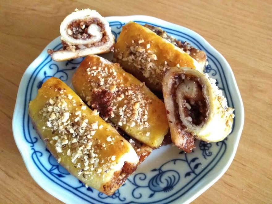 Gluten-free sourdough rolls with chocolate and nuts