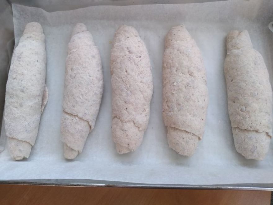 Bezlepkové kváskové tmavé rožky