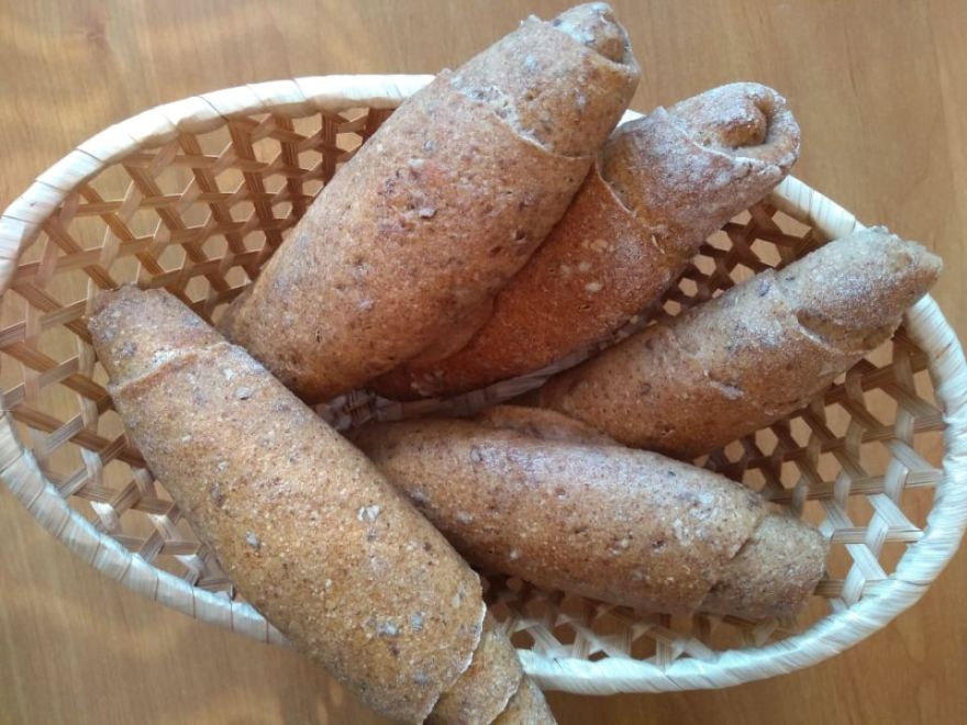 Bezlepkové kváskové tmavé rožky