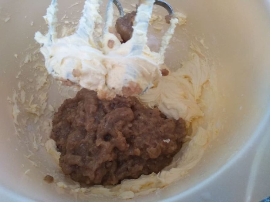 Bezlepkové žloutkové řezy s krémem