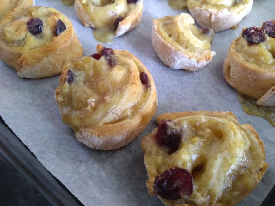 Bezlepkové šneci s pudinkem a banánem