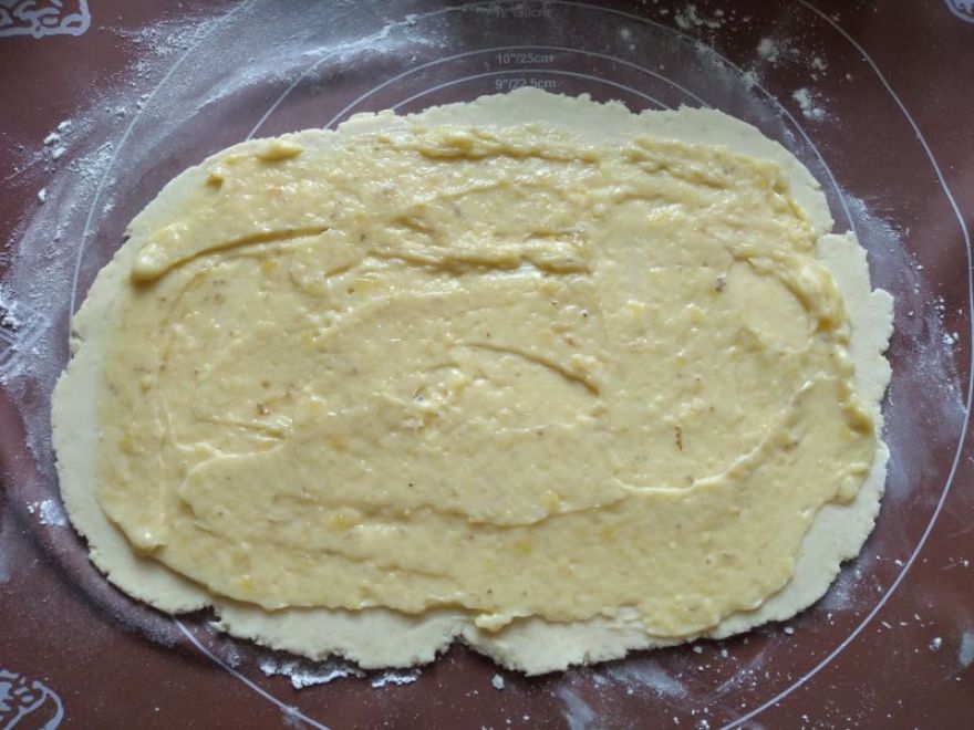 Bezlepkové šneci s pudinkem a banánem