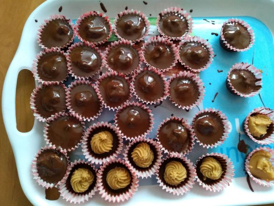 Cupcakes with peanut cream