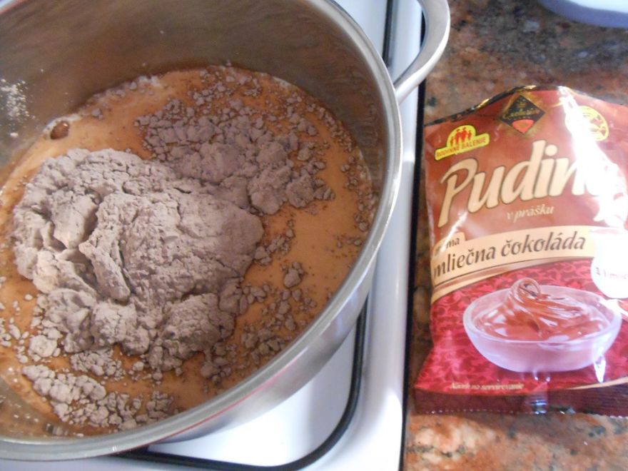 Gluten-free cocoa marlenka