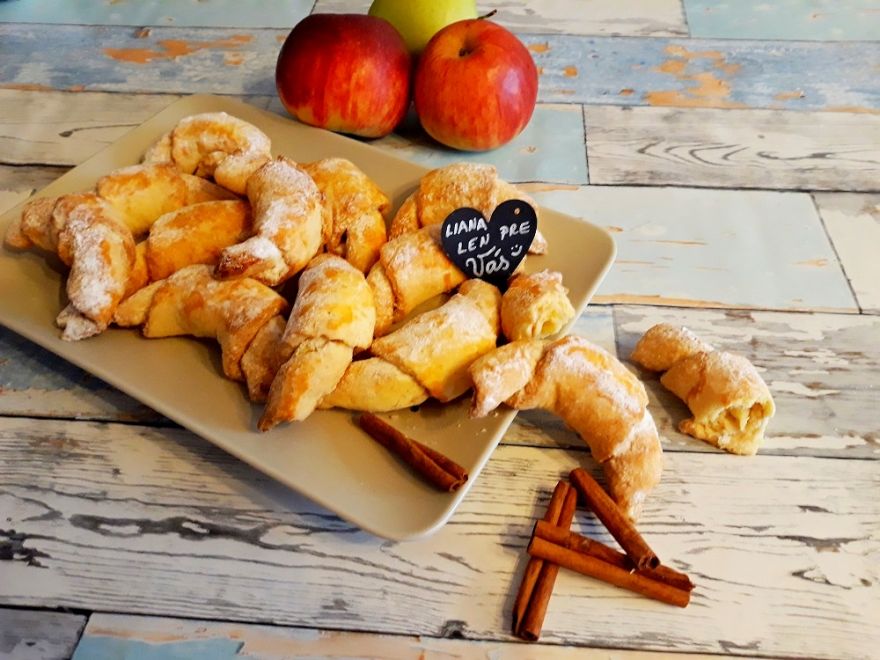 Gluten-free strawberry cut