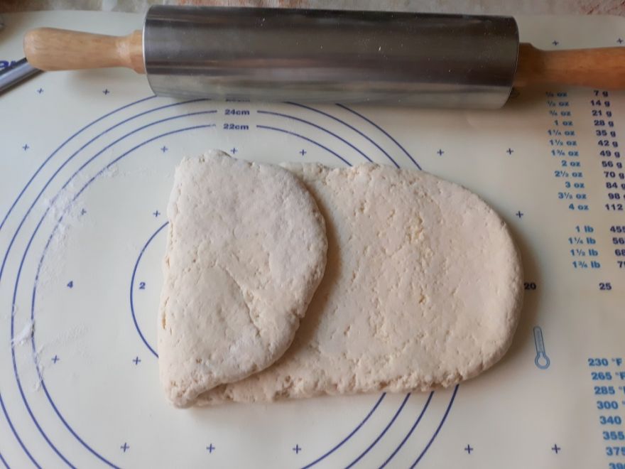 Párky v bezlepkovom lístkovo-pľundrovom ceste