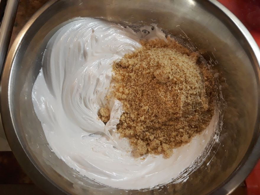 Gluten-free walnut hunting buttons