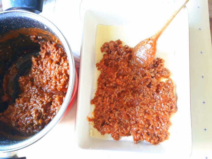 Gluten-free lasagna with ground beef and béchamel