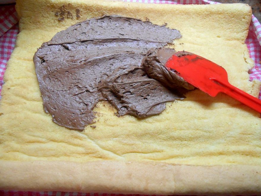 Bezlepková dvojfarebná roláda