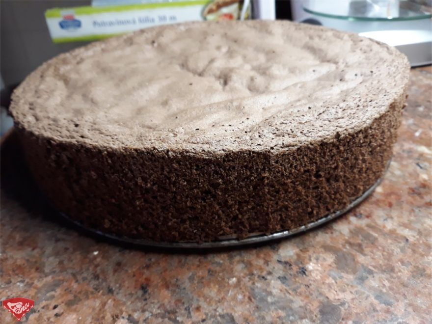 Dort s mascarpone - čokoládovou nádivkou