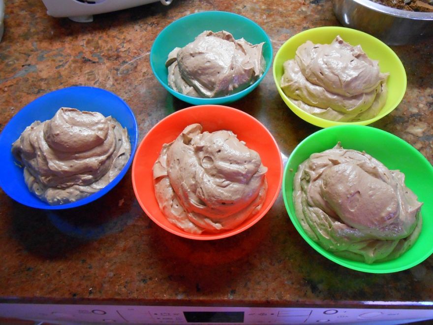 Gluten-free cocoa marlenka