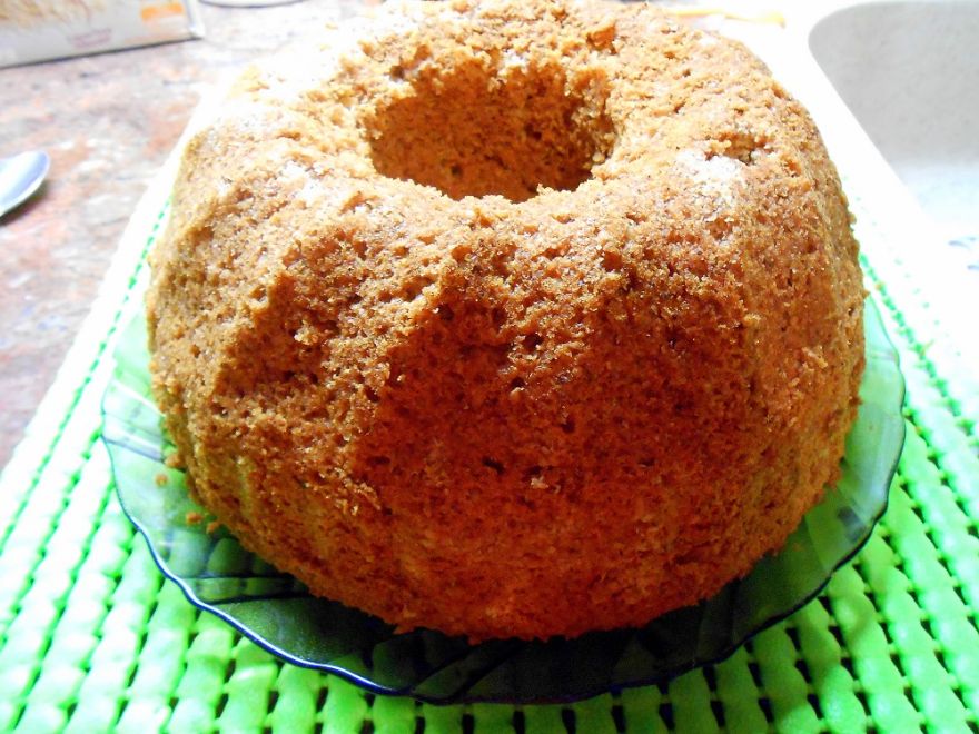 Bezlepková karamelová bábovka