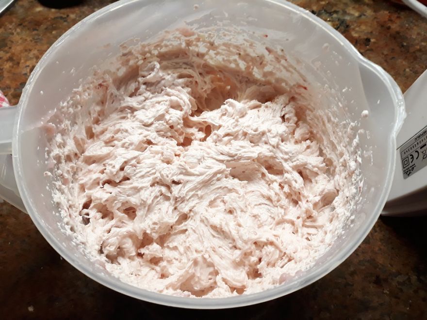 Gluten-free strawberry cut