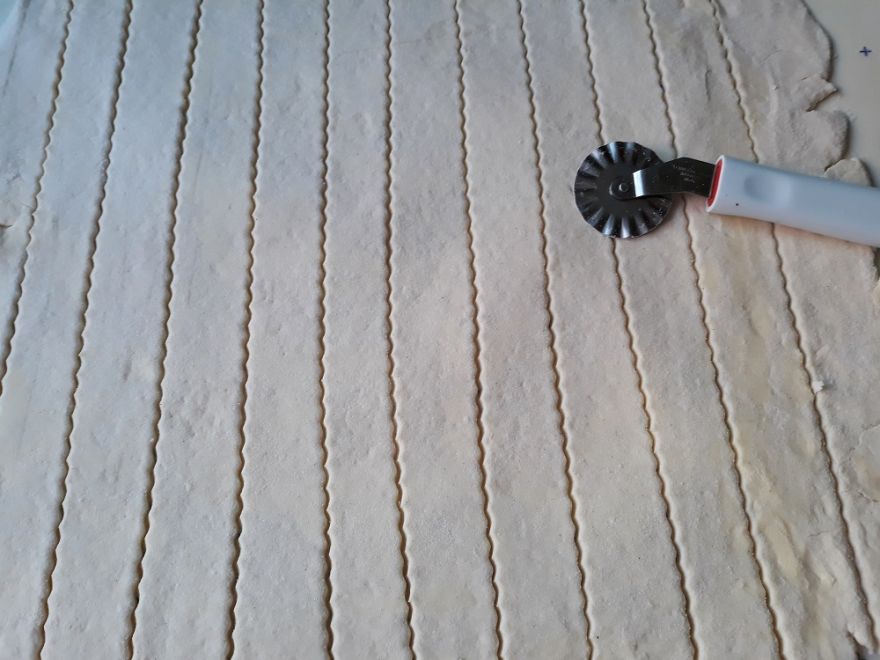 Párky v bezlepkovom lístkovo-pľundrovom ceste