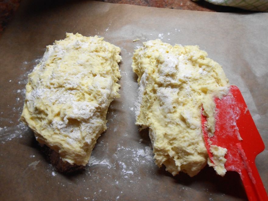 Bezlepkové orechové rožky