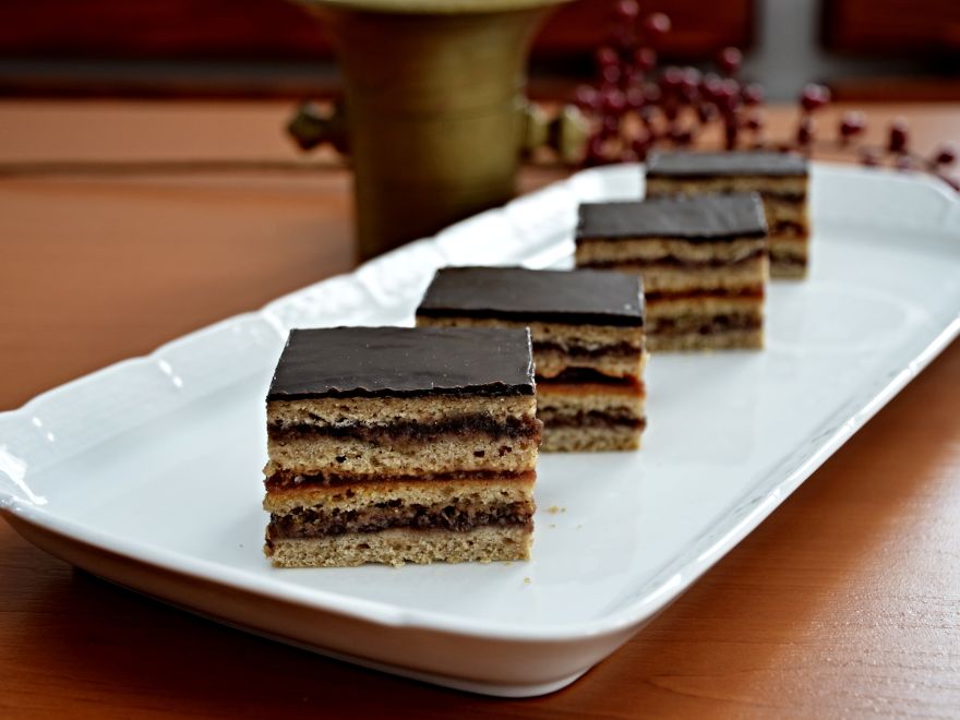 Potato honeydew filled with jam (permanent)