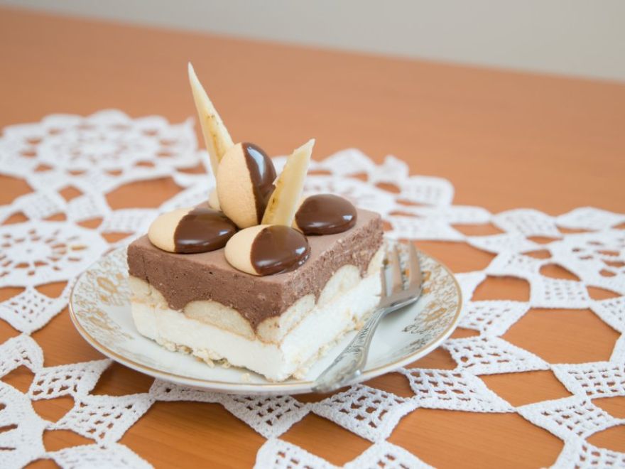 Curd vanilla-cocoa mousse
