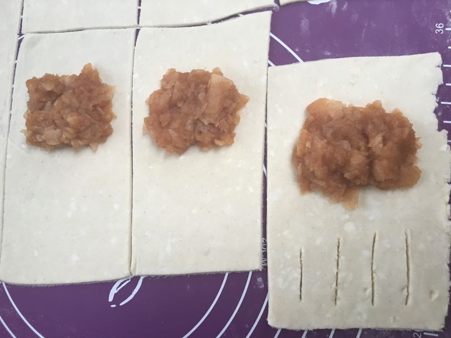 Bezlepková štrúdľa jablková  z lístkovo-pľundrového cesta