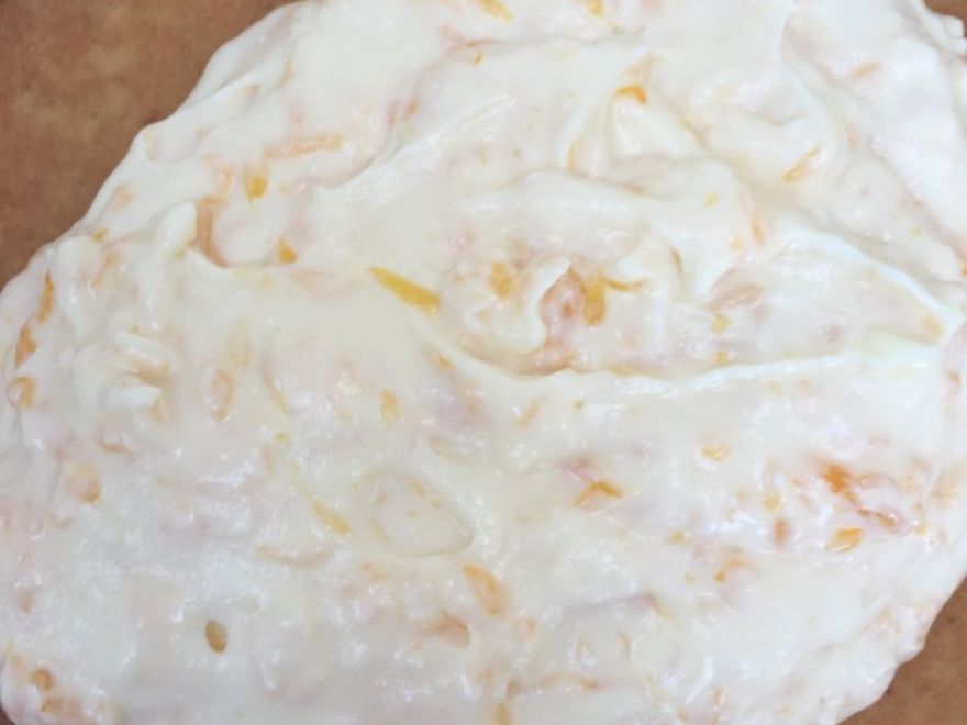 Bezlepkový třesený dort s ovocem