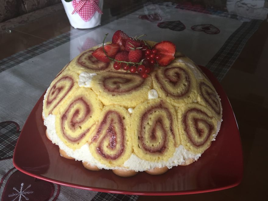 Bezlepkový pohádkový dort