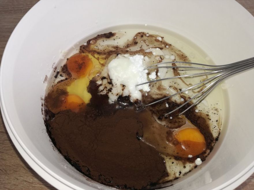 Bezlepková bábovka s kokosovými guličkami