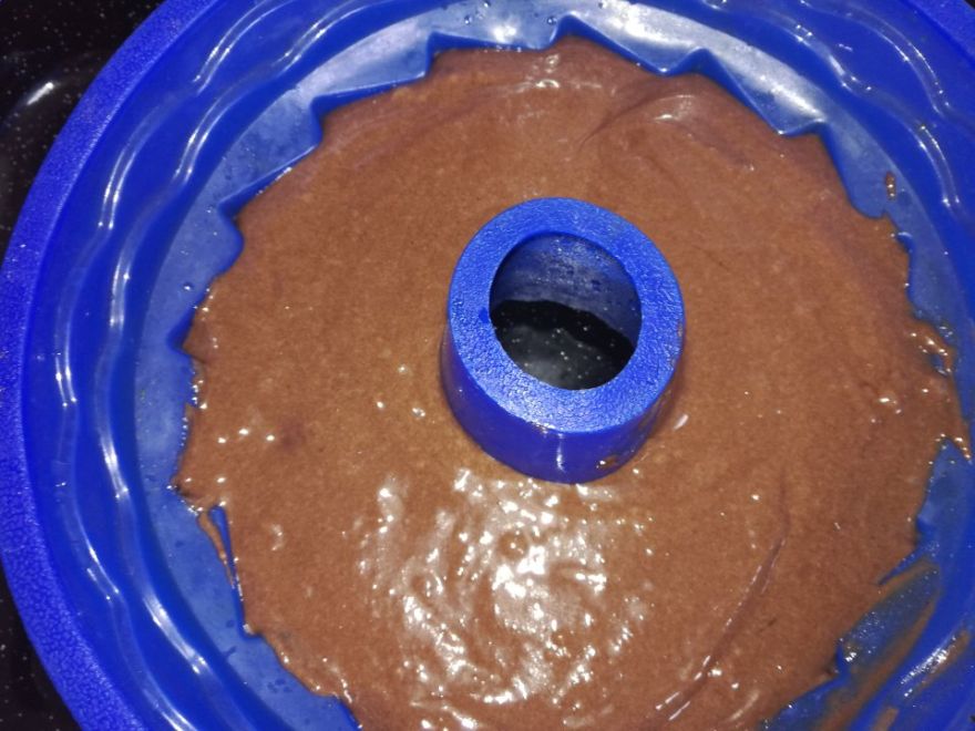 Bezlepková bábovka s kokosovými guličkami