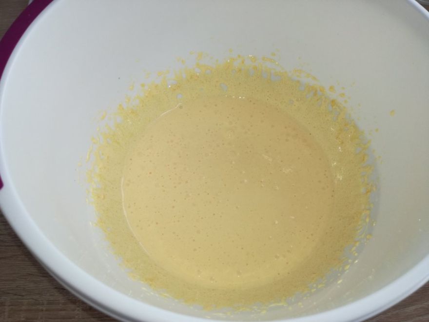 Flourless poppy seed cake