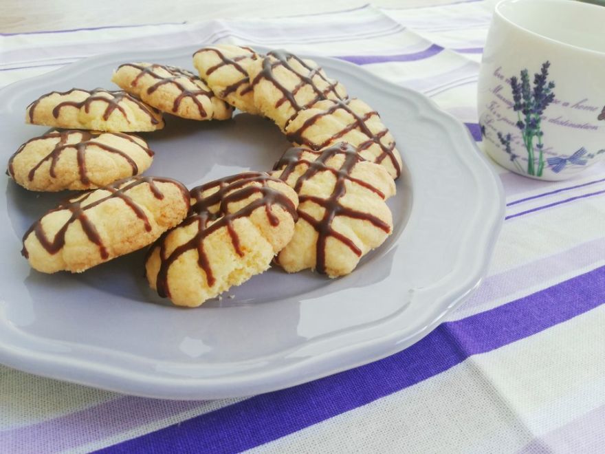 Bezlepkové strojkové pečivo