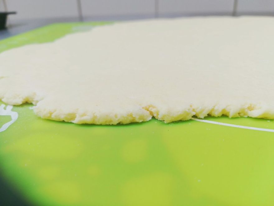 Gluten-free pretzels