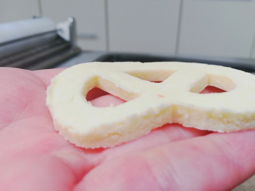 Gluten-free pretzels