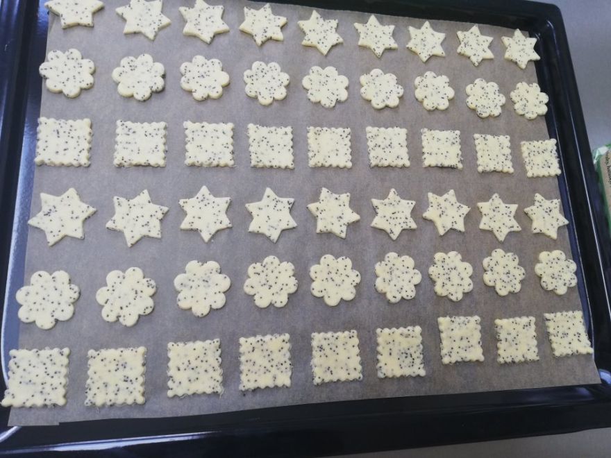 Glutenfreie Mohncracker