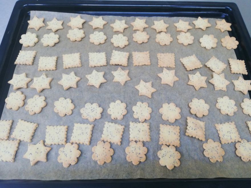Glutenfreie Mohncracker