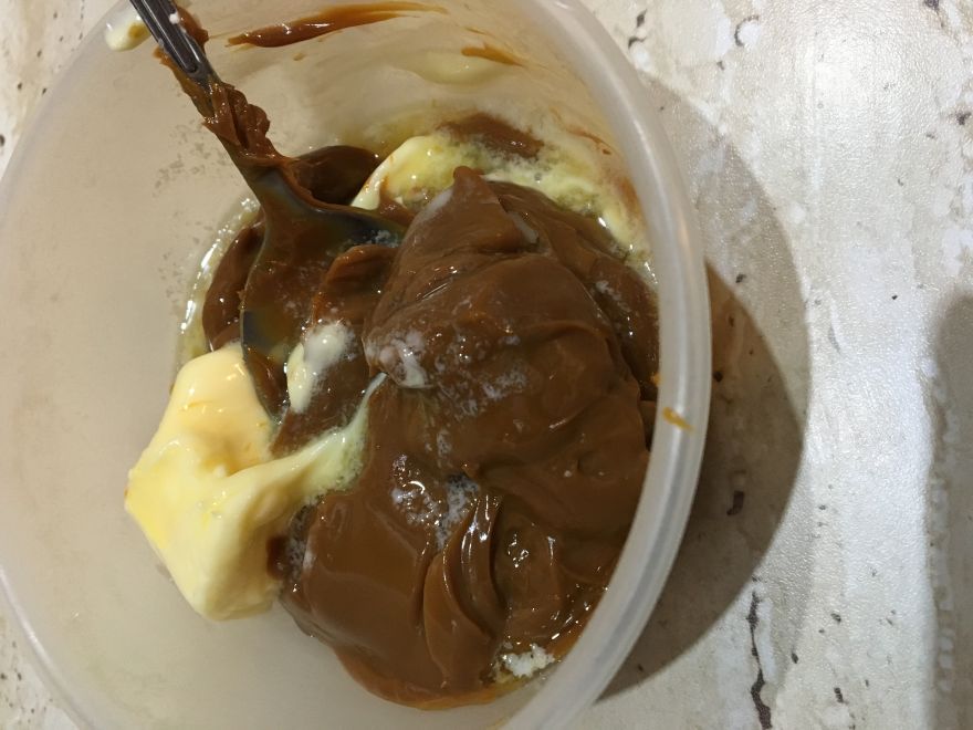 Bezlepkový snickers I.