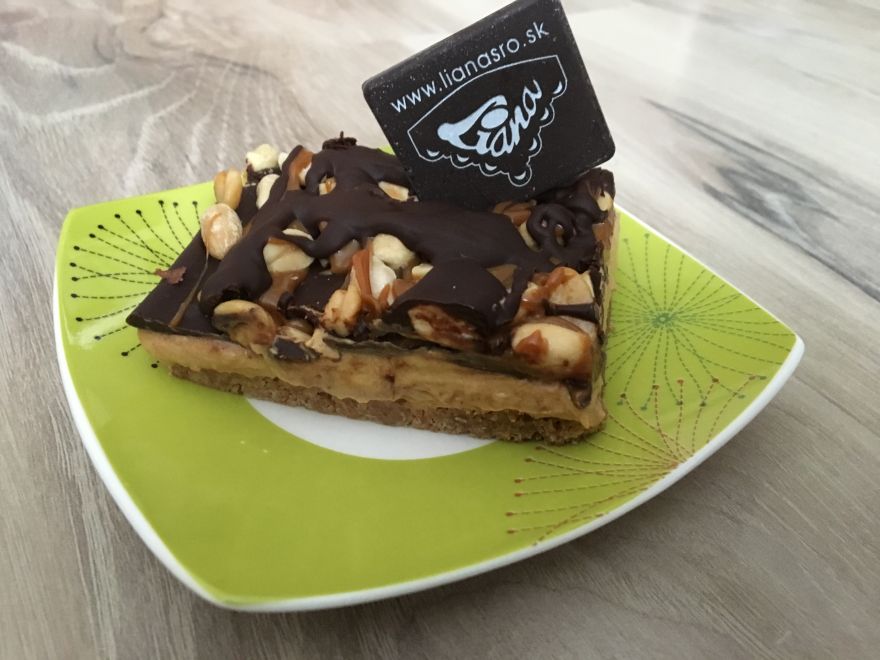 Bezlepkový snickers I.