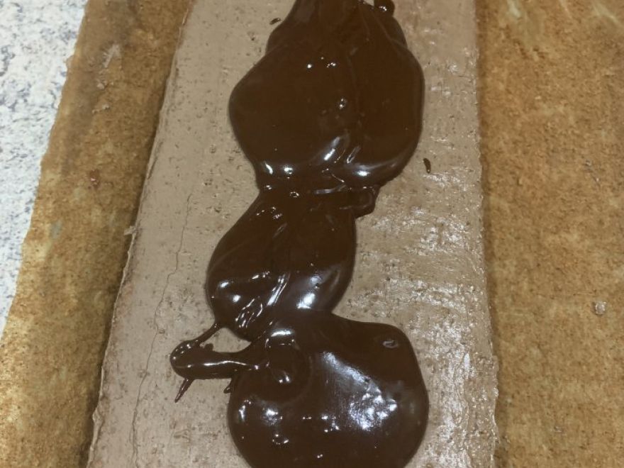 Gluten-free nut dessert with cocoa filling