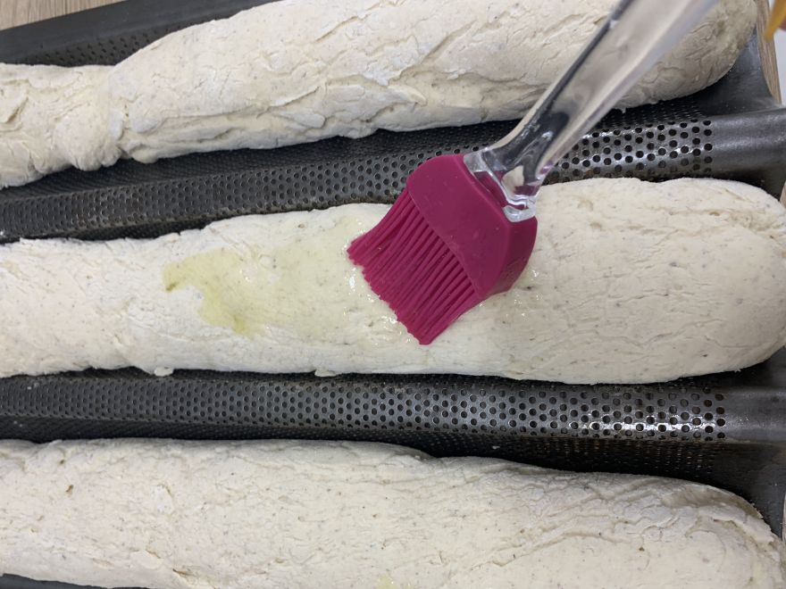 Křupavé celozrnné bezlepkové bagety