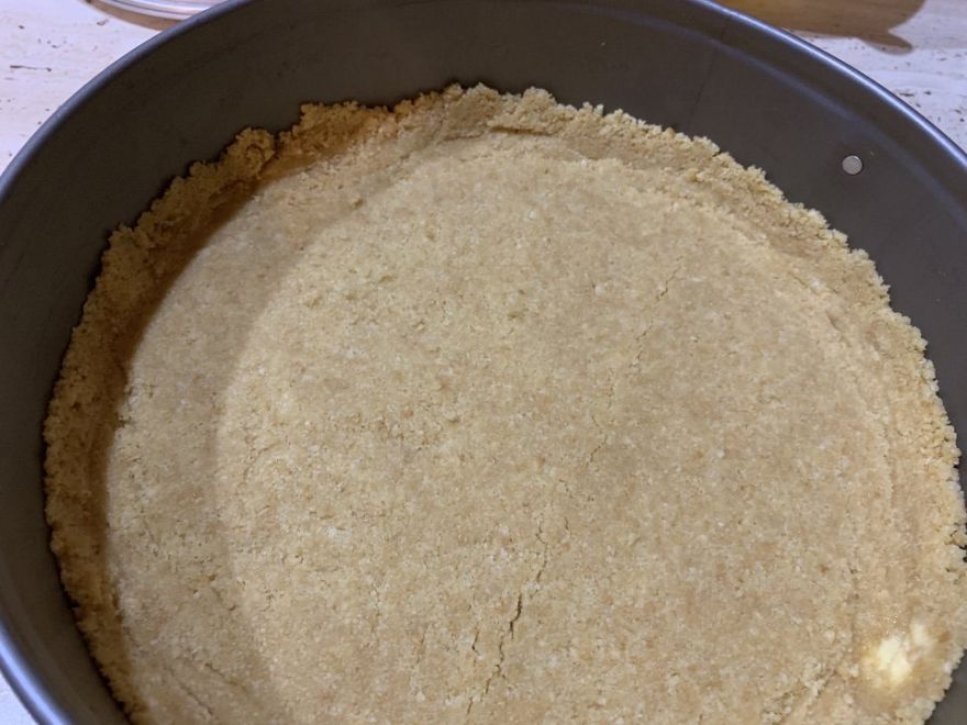 Cheesecake with salted caramel