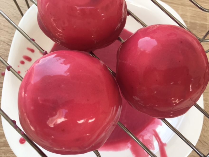 Mirror colored mirror glazes from Liana stiffeners to choose from up to 25 flavors