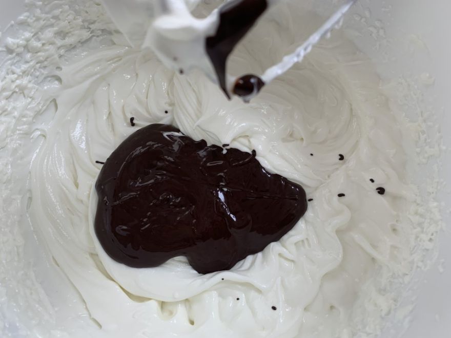 Csokoládé sajttorta 70%-os csokoládéval