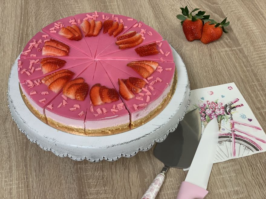 Jahodový cheesecake