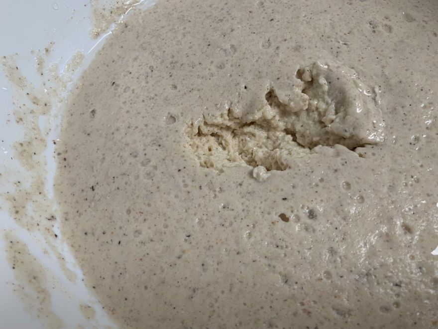 Bezlepkový kváskový chléb ve formě