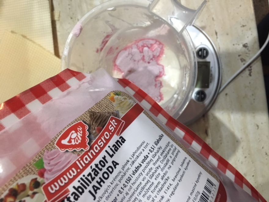 Strawberry ice cream