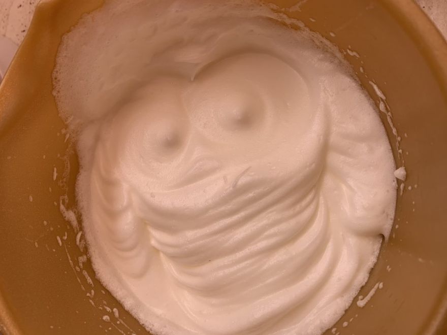 Glutenfreie goldene Creme Liana