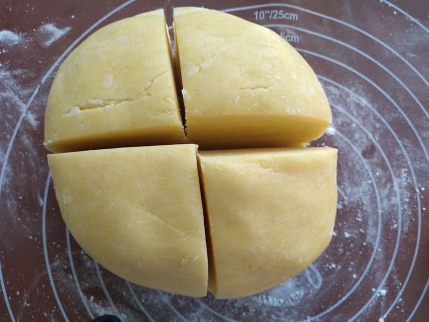 Glutenfreie Honigräder mit Sahne