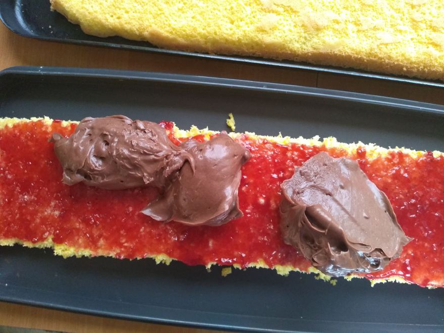 Gluten-free and dairy-free chocolate cut