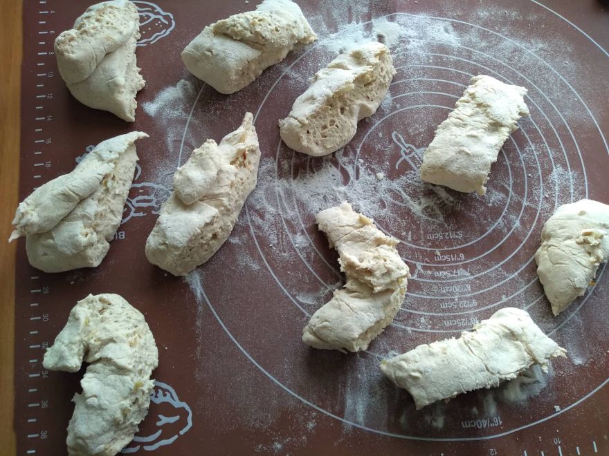 Gluten-free baguettes with onion