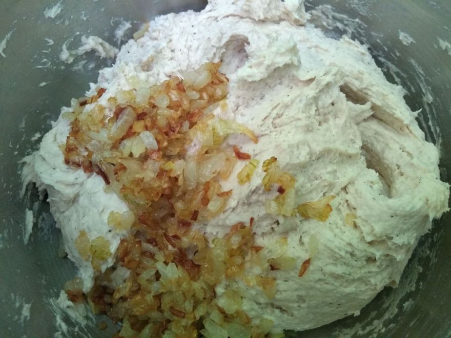 Gluten-free baguettes with onion