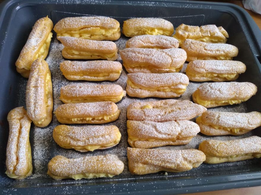 Bezlepkové a bezmliečne éclairs s vanilkovým krémom