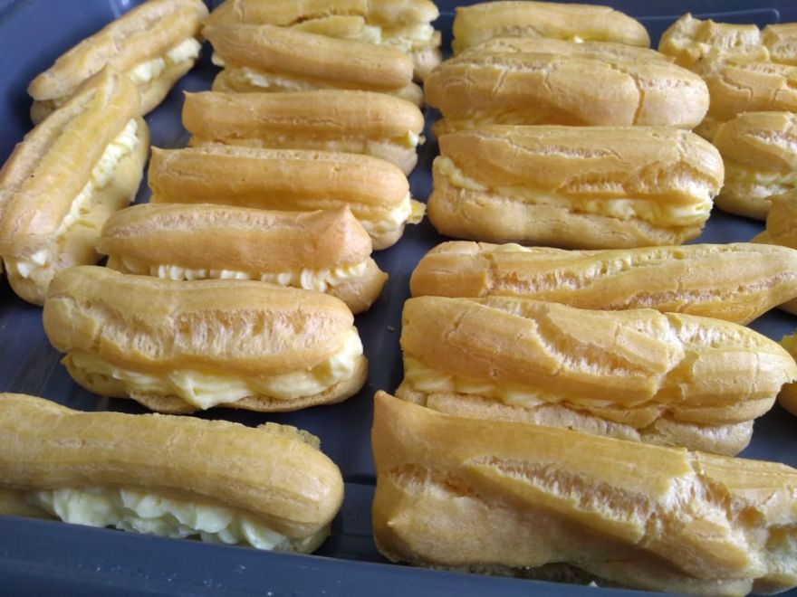 Bezlepkové a bezmliečne éclairs s vanilkovým krémom
